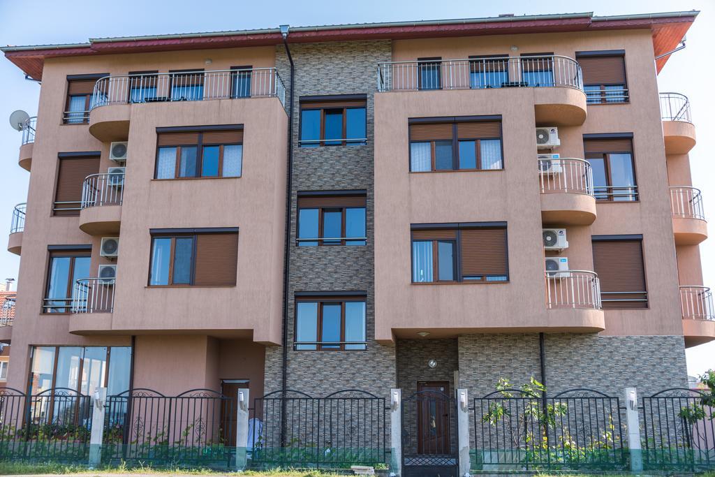 Guest House Georgievi Приморско Экстерьер фото